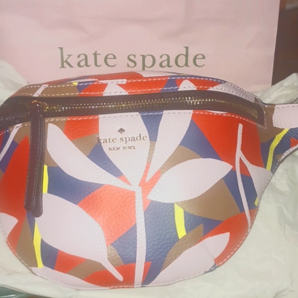 Kate Spade bum bag🥰 NEW WITH TAG😁 Lt PINK 🩷